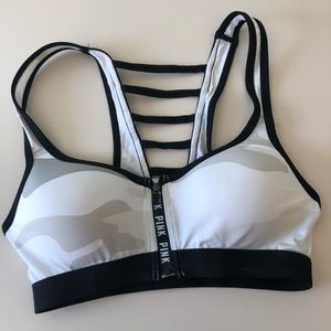 victoria’s Secret/pink bra